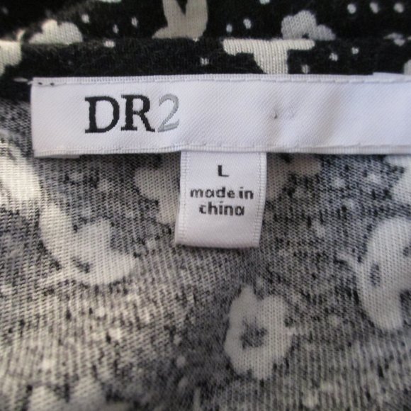 DR2 Black and Cream Rayon Linen Blend Floral Print Short Sleeve Top Size L - Picture 2 of 12